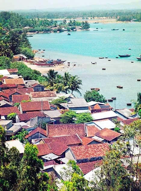 Peaceful Sa Can fishing village nestled by the coast of Quang Ngai