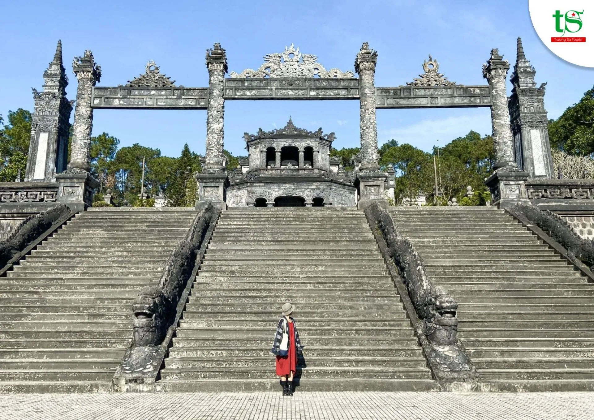 lăng Tự Đức, một trong những lăng tẩm đẹp nhất ở Huế