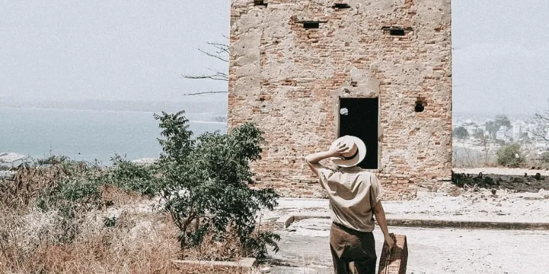 Ong Hoang Palace Ruins, ancient French architectural relic with a romantic love story.