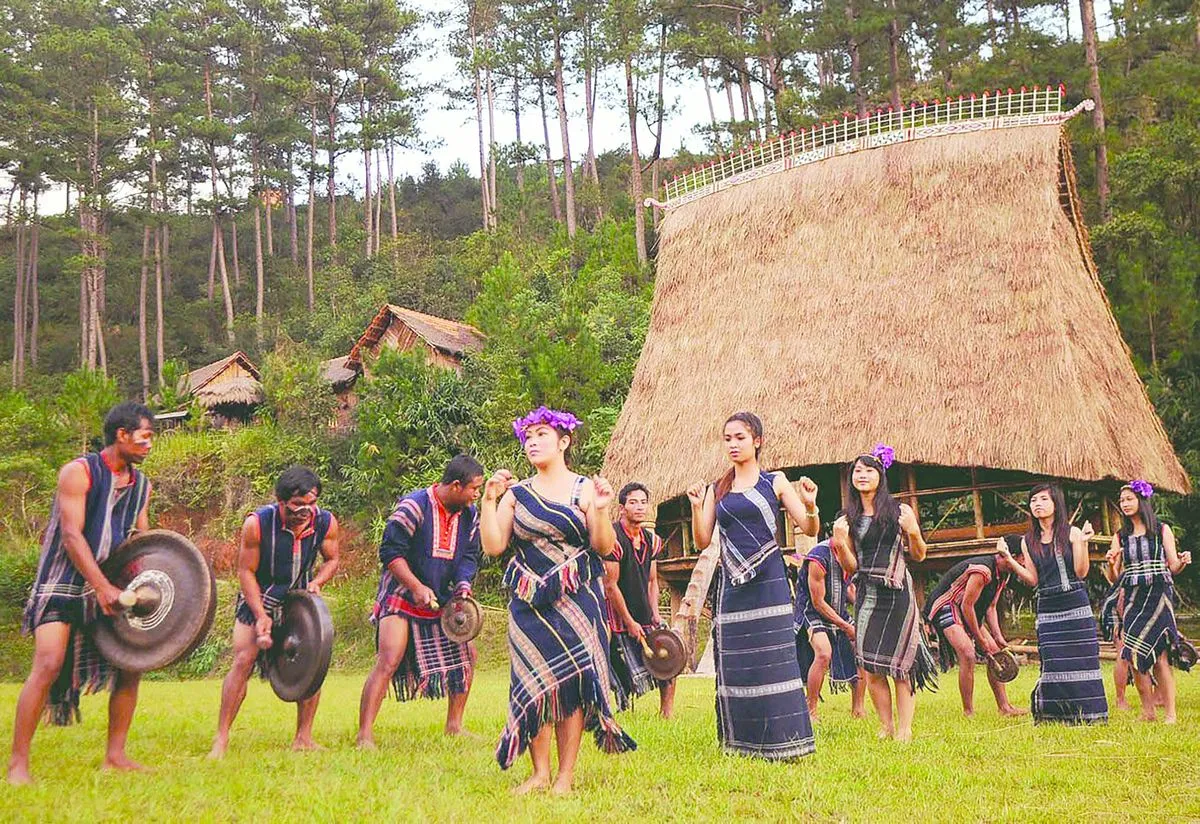 Central Highlands Gong Festival, a communal cultural space with gong music and traditional festival activities of ethnic communities.