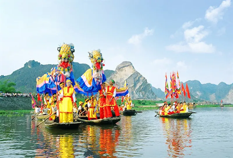 Trang An Spring Festival, a unique cultural feature
