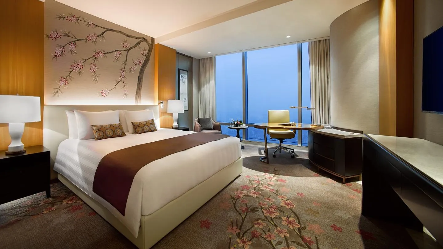 Lotte Hotel Hanoi: Located in the Lotte Center building