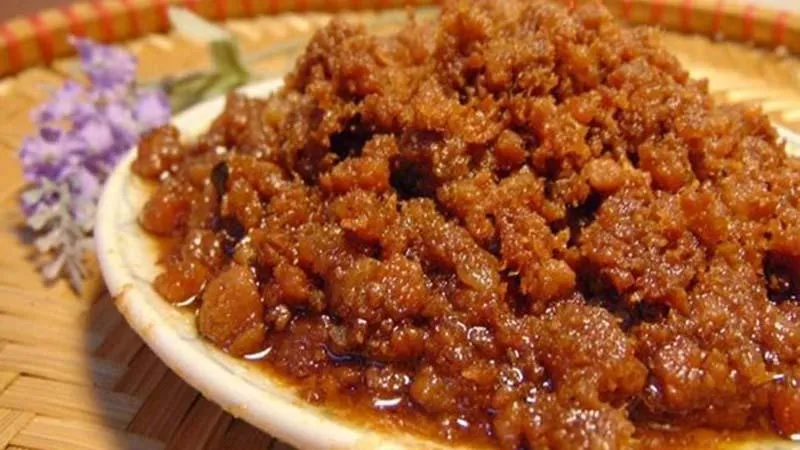 mắm tép tại đây được nêm nếm kỹ với độ mặn vừa phải