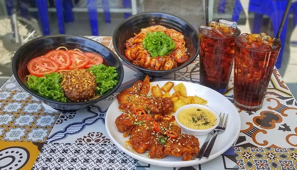 Mì Quằn - Hương Vị Mì Quảng Đậm Đà