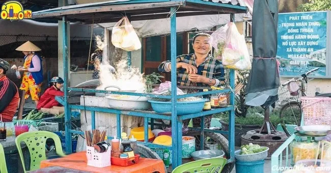 Delicious clam porridge, Thanh An island specialty