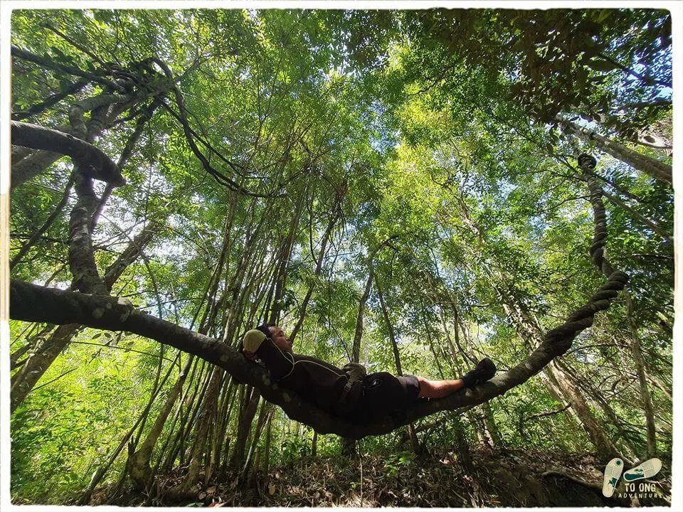 A moment of rest and relaxation on the Ta Nang Phan Dung trail.