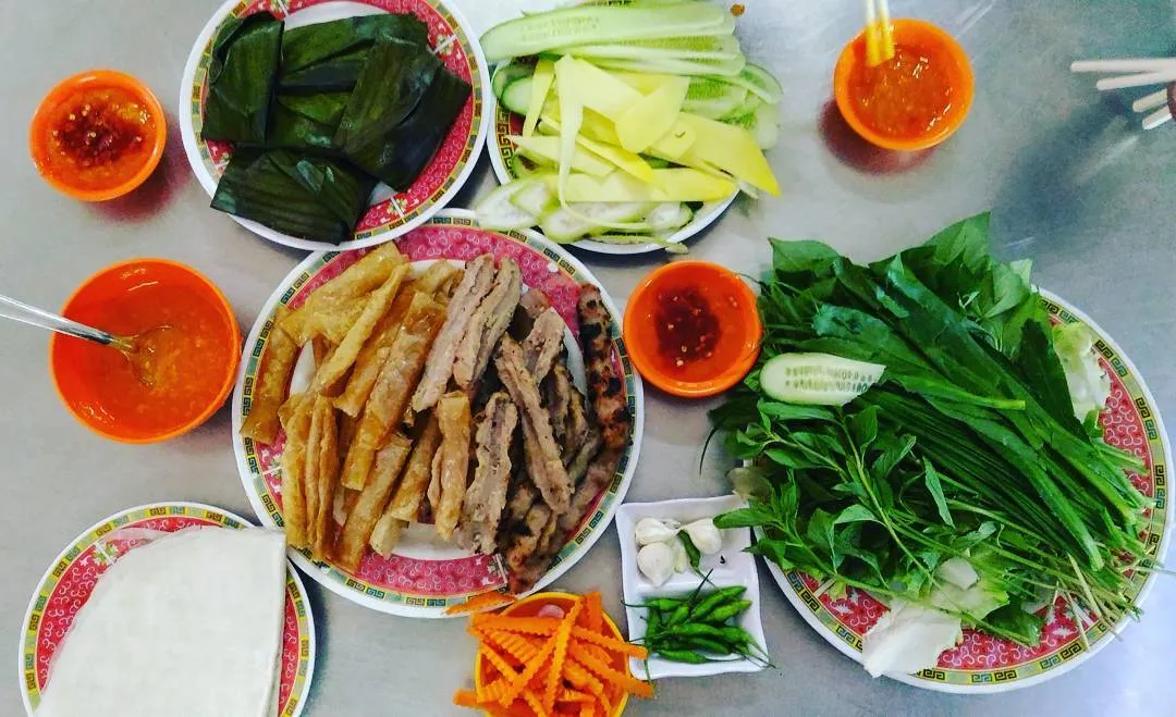 Grilled pork sausage at Vu Thanh An, a Nha Trang Nem Nuong restaurant loved by locals, with a rich and unforgettable flavor