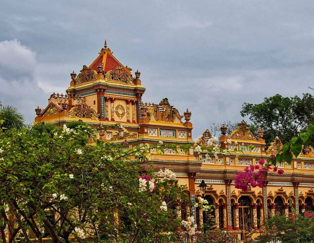 Beautiful and sacred Vinh Trang Pagoda