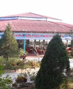 Ben Doi Restaurant at Nui Coc Lake