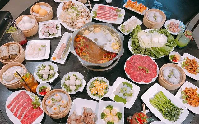 Nhà hàng chuyên gia lẩu
