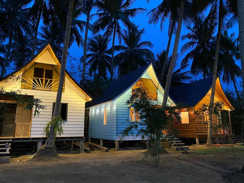 Cute and comfortable homestays at Lang Be tourist area.