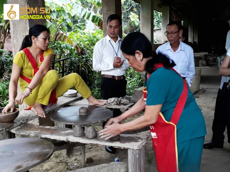 Things to note when visiting Phuoc Tich Pottery Village