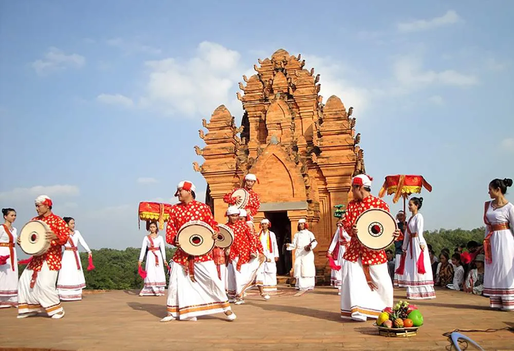Traditional art performances during the Kate Festival in Ninh Thuan