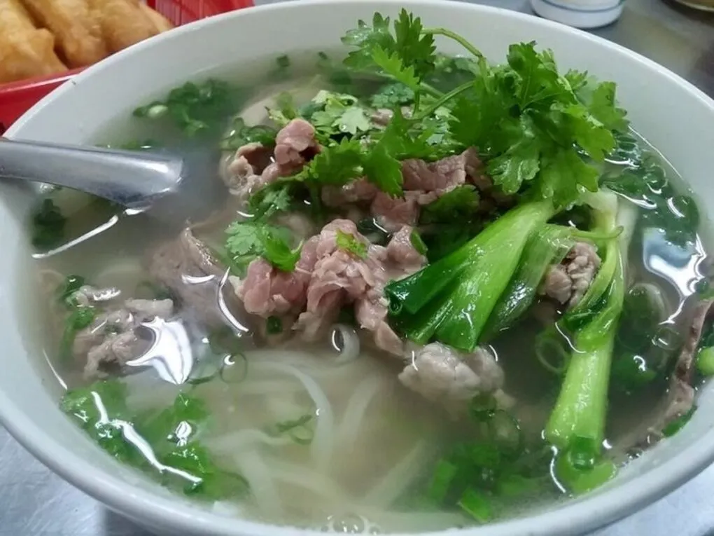 Pho Bo Phu Xuan 36 Hang Da, offering traditional pho flavor.