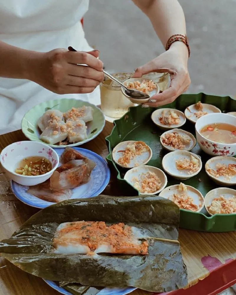 Banh Chi Restaurant, famous for its delicious and generous Hue Banh Beo Chen specialties