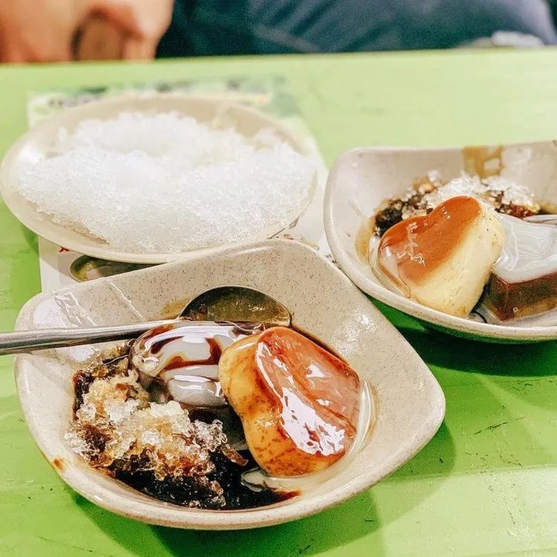 Quán Flan Đông Sương Nha Trang, đa dạng món ngọt giải khát