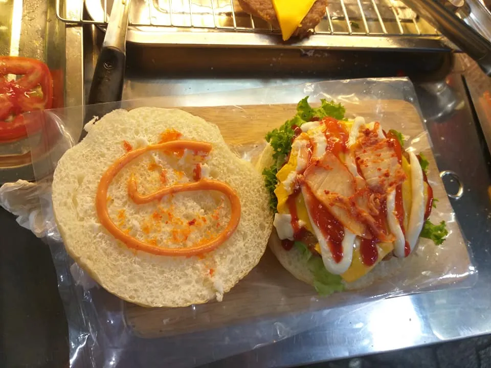 Street Hamburger - Hamburger Ngon, Lạ Miệng