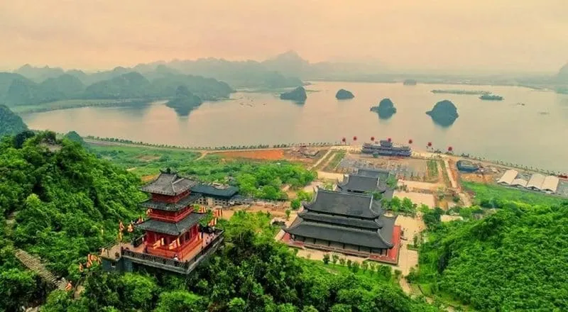 Tam Chuc, Ha Nam - Largest pagoda complex in the world with majestic scenery