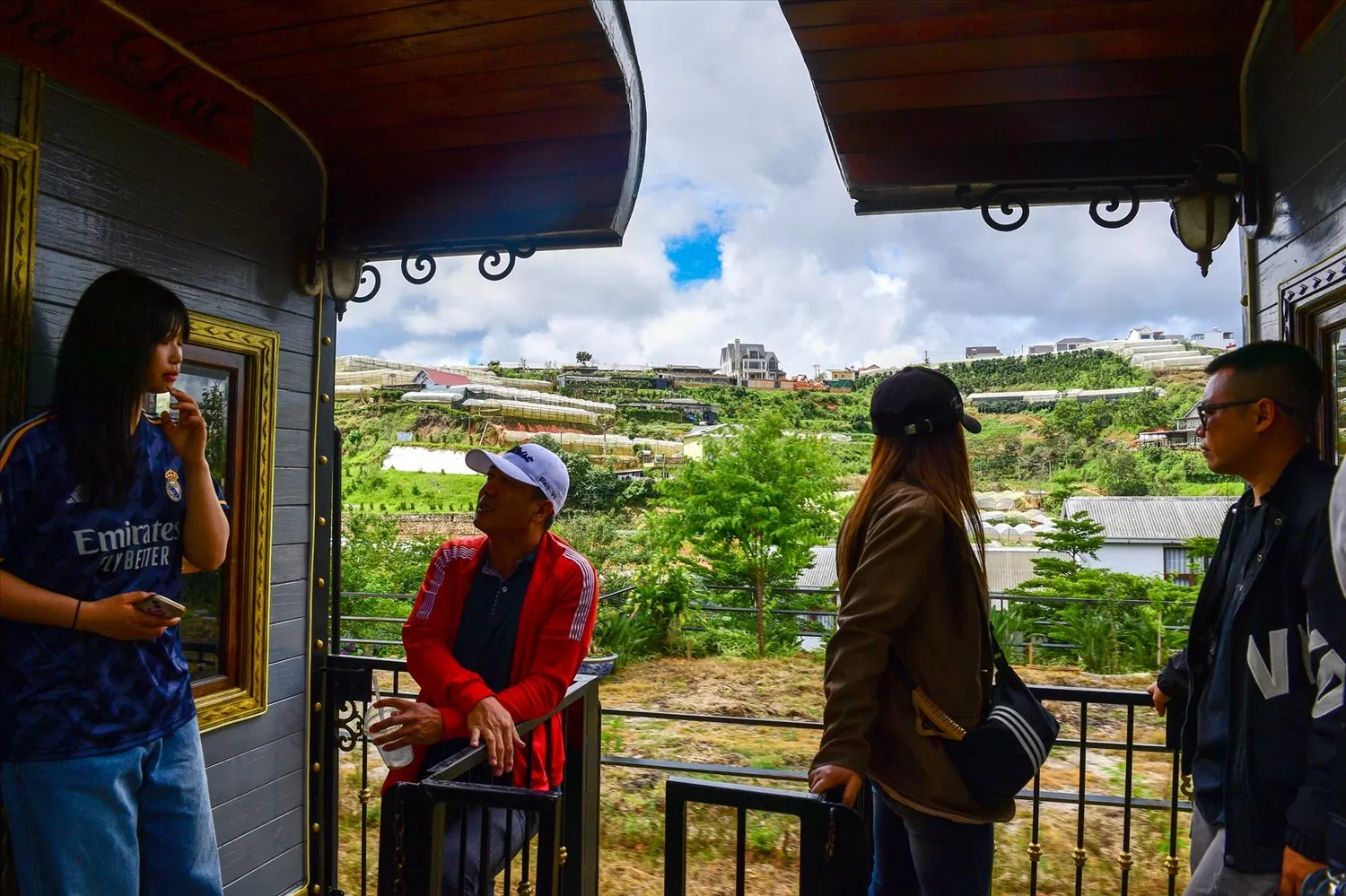 Slow-moving train allowing tourists to fully appreciate the beauty of Da Lat