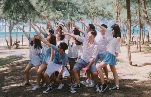 Team building at Zenna Pool Camp with unique camping space and exciting beach activities.