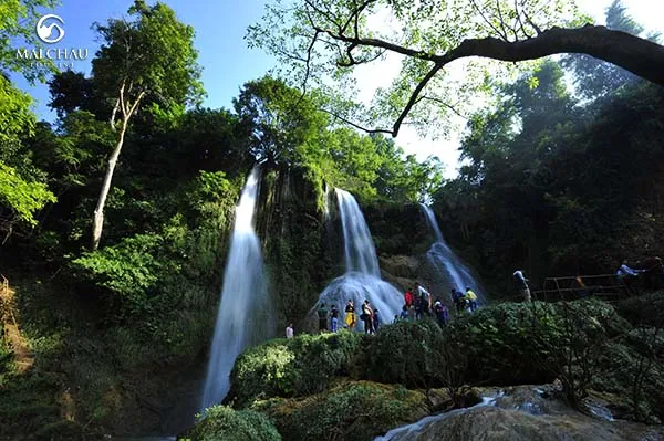 Dai Yem Waterfall cascading down rocks in Moc Chau.