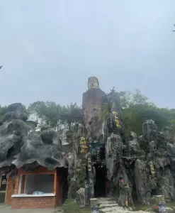 Visiting 3 Pine Tree Cave at Nui Coc Lake