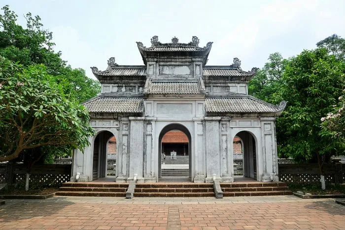 Thành cổ Sơn Tây - Di tích lịch sử văn hóa gần Thanh Thủy