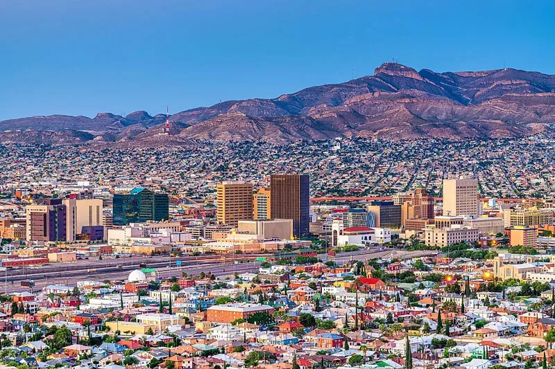 El Paso city is a cultural crossroads of the US and Mexico.