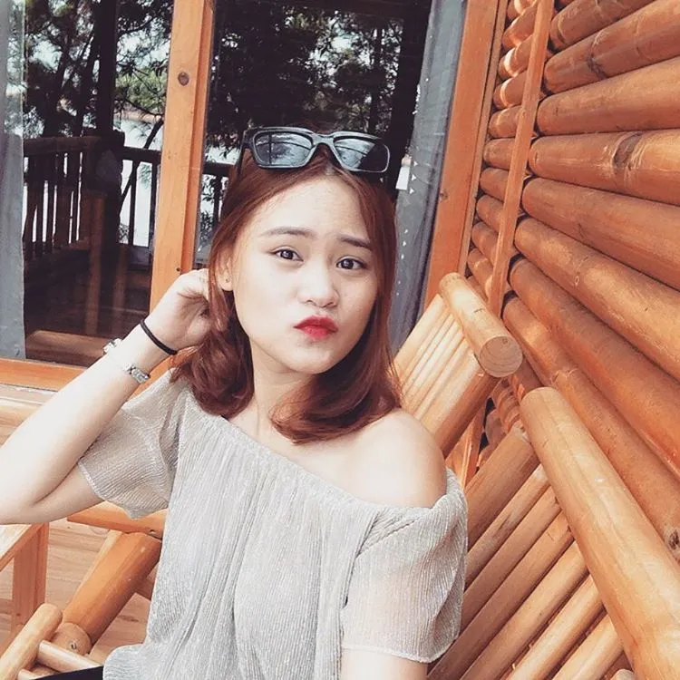 Enjoy local cuisine at Ben Du Thuyen Restaurant