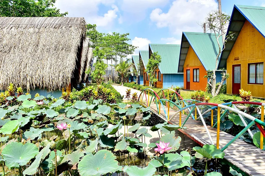 Typical Southern Vietnamese miniatures at Hoang Hao ecotourism area.