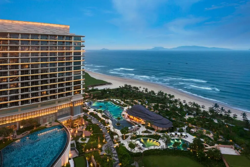 Panoramic view of the luxurious and world-class Hoiana Resort & Golf, an ideal choice for visitors who want to combine resort relaxation and exploring Tra Que vegetable village