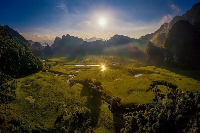Panoramic view of Dong Lam grassland from above