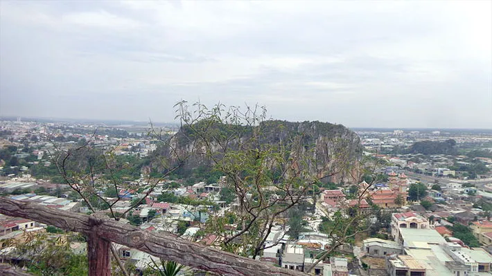 Tượng Quan Âm Bồ Tát bằng đá cẩm thạch trắng