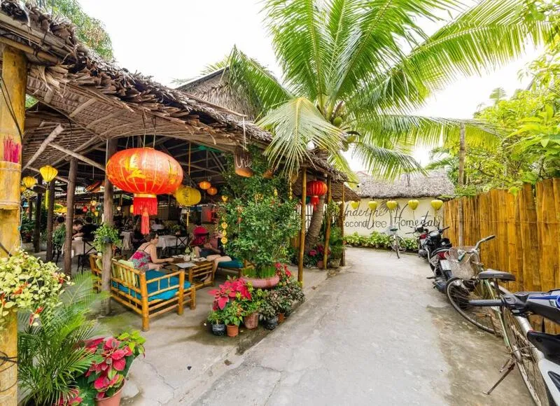 Under The Coconut Tree Homestay