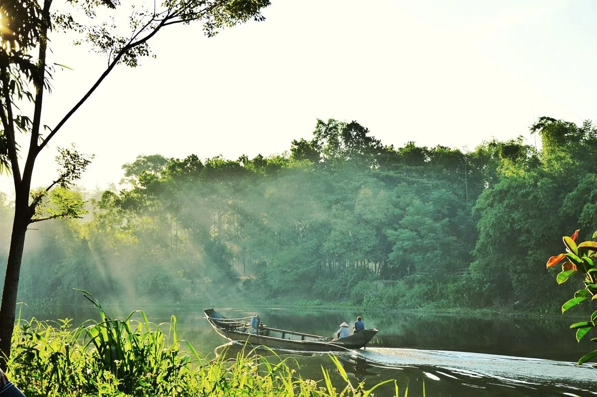 Vẻ đẹp dịu dàng của làng Phước Tích vào buổi sớm mai
