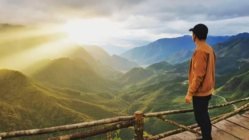 Majestic beauty of mountains and forests viewed from O Quy Ho Pass