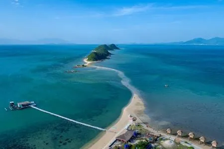 Vịnh Vân Phong Nha Trang nhìn từ trên cao